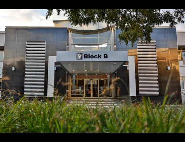 1,000M² OFFICE TO LET IN BRUMA